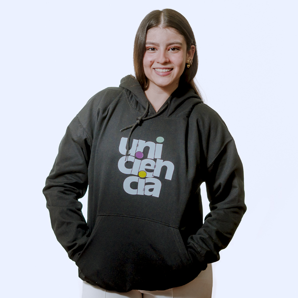 Buzo negro estampado 4